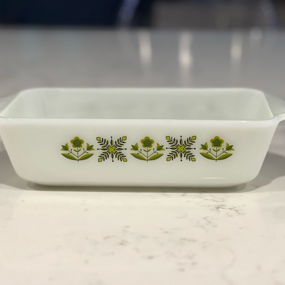 Anchor Hocking Milk Glass Loaf Pan - Picture 4 of 6